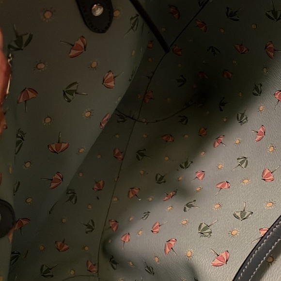 Coach purse - Picture 3 of 4